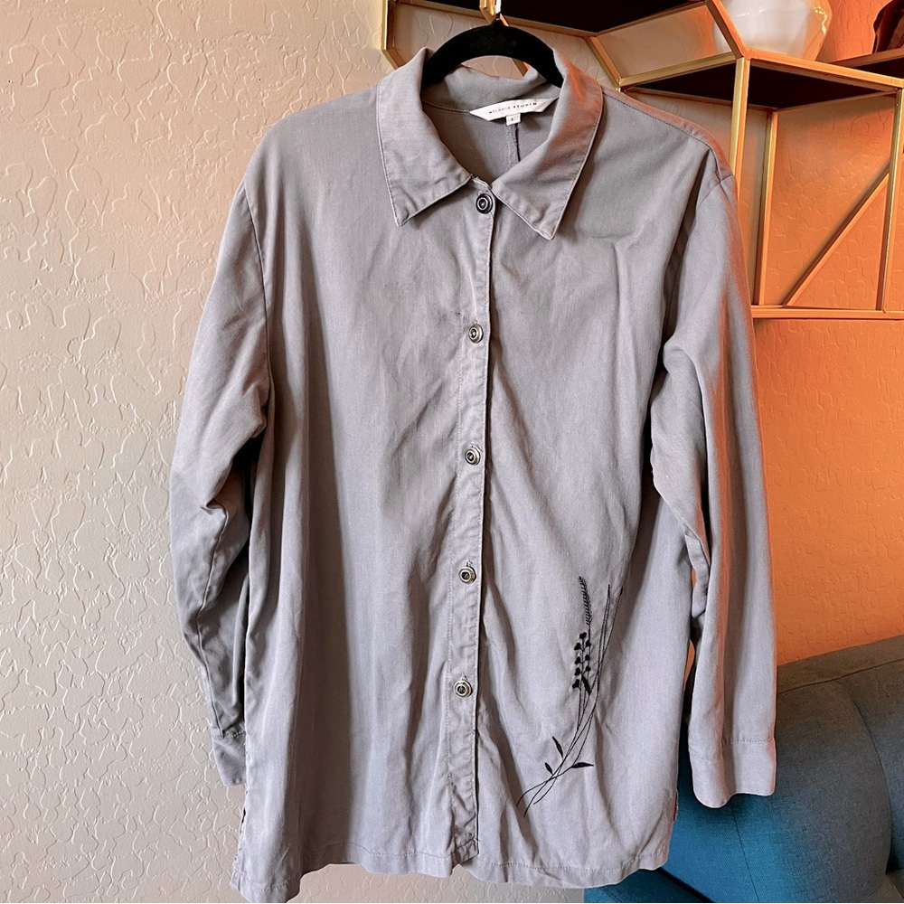 Vintage Gray Button-Up Shirt Jacket Embroidery Art to Wear size large L